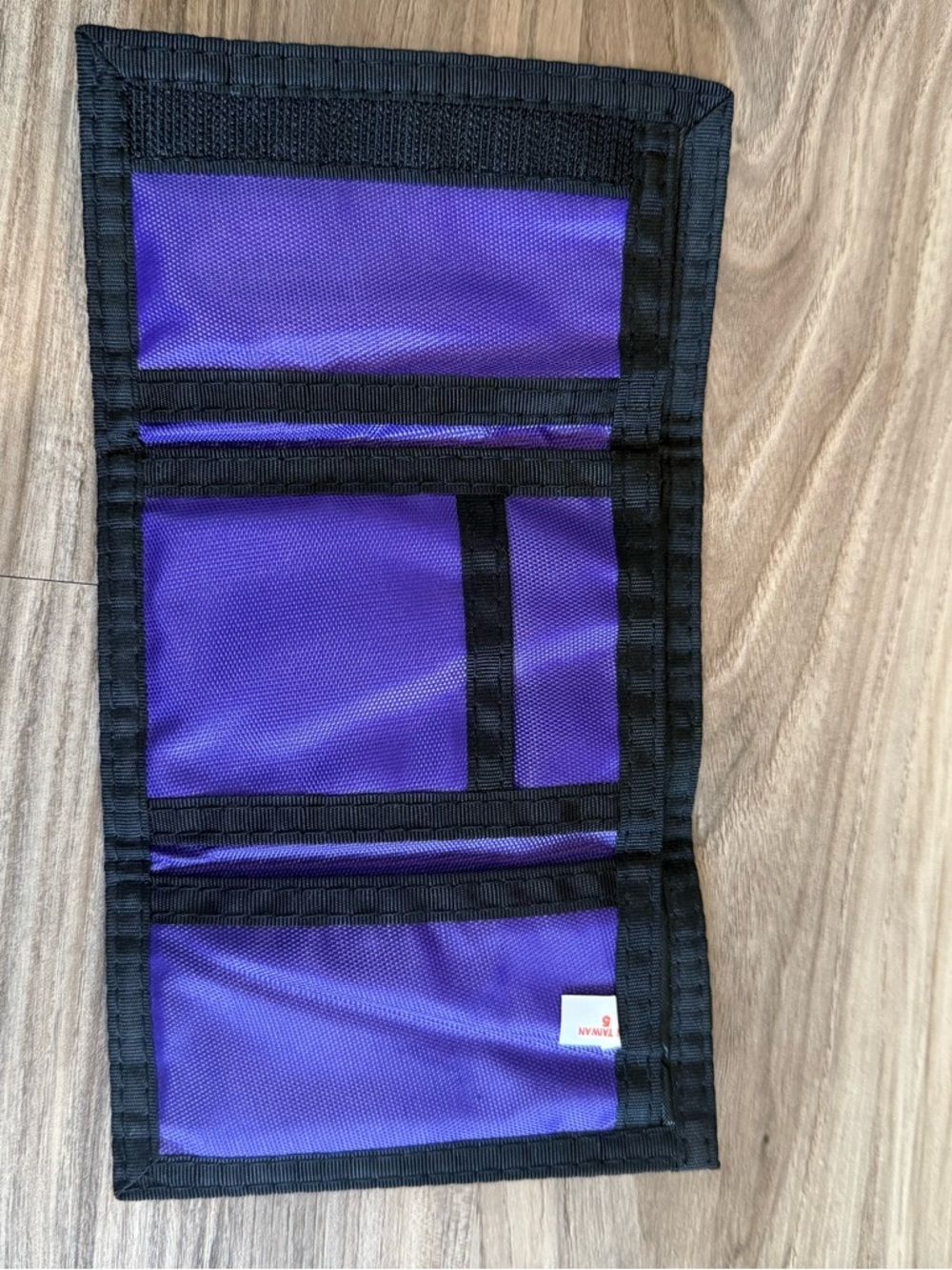 Northwestern Wildcats Purple Card Holder Keychain Wallet NCAA Fan Gift - Picture 3 of 7